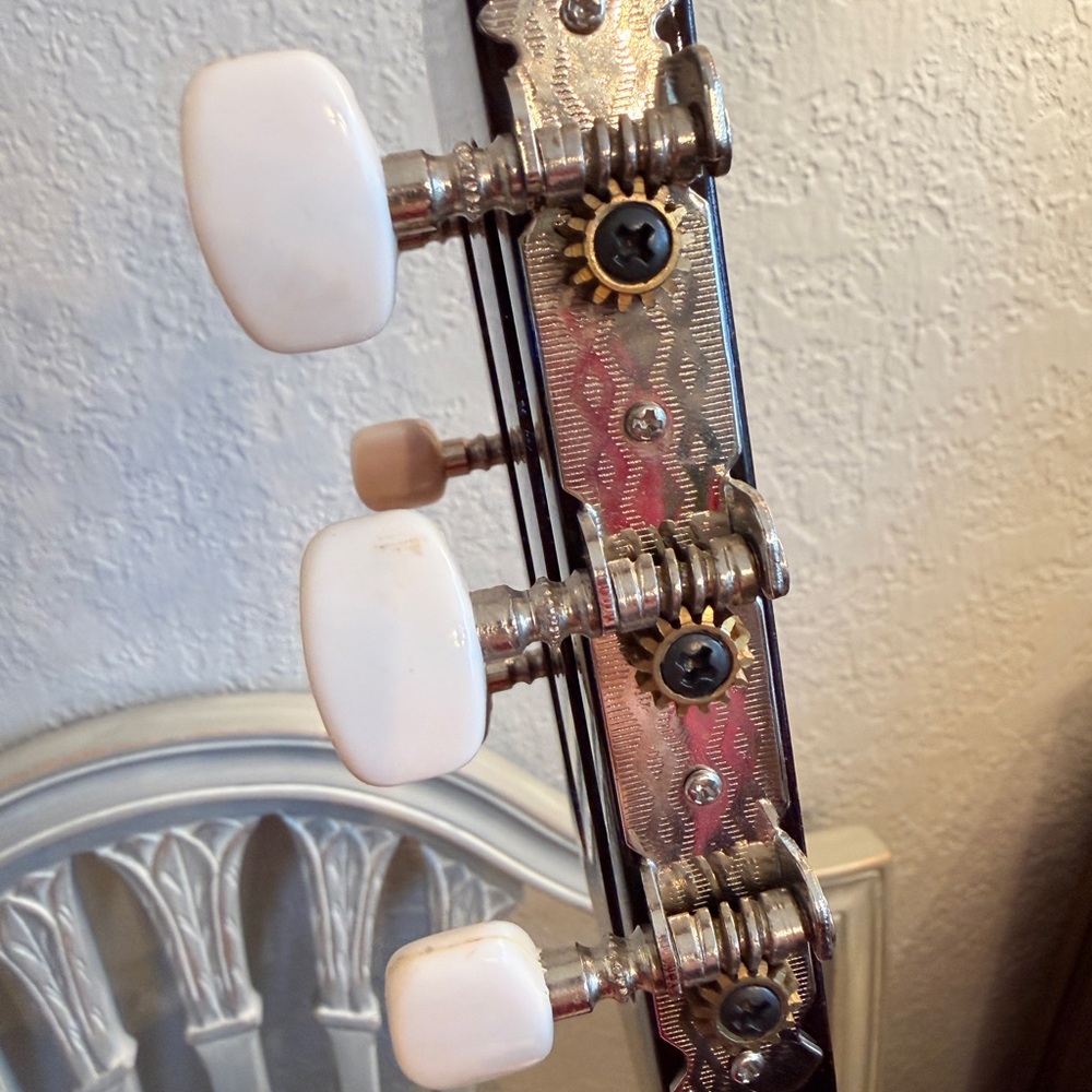 Lauren # LA30N 6 String Acoustic Guitar - Picture 11 of 16